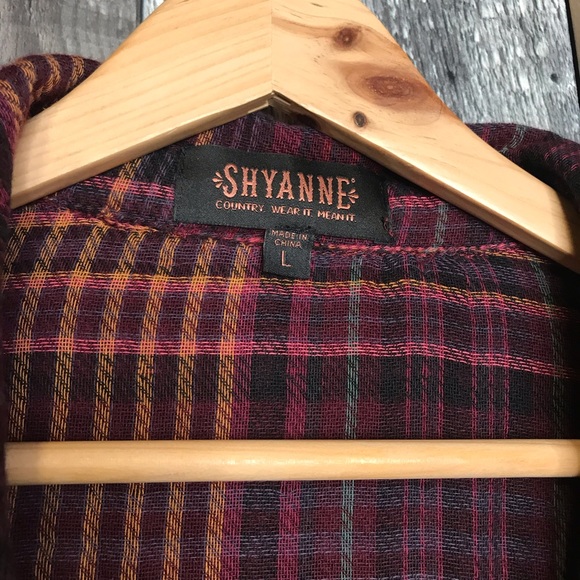 Shyanne Plaid Tunic - Picture 4 of 8